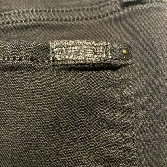 7 For All Mankind- “Karah Crop” High Rise Skinny Ankle Jeans in Black- Size 30 - Picture 6 of 9